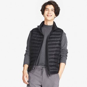 Chaleco Uniqlo Ultra Light Down Vest Negro – VH02 – Hombre