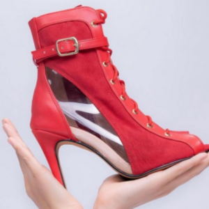 Modelo de heels – STAR